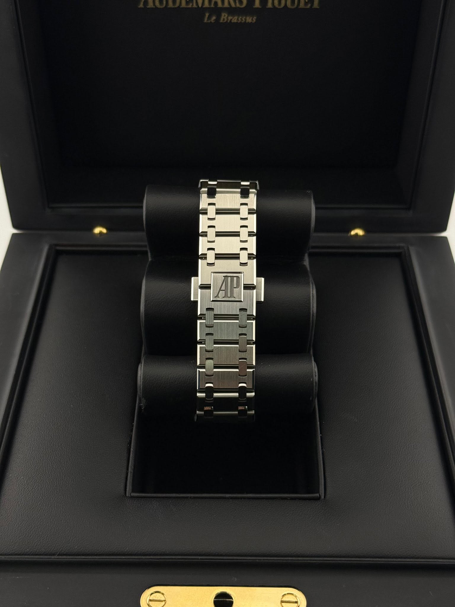 Audemars Piguet 39mm Royal Oak 15202ST