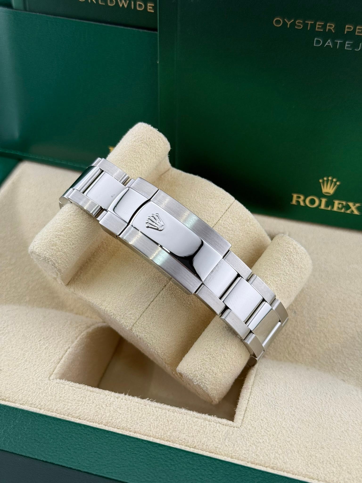 Rolex Datejust 41mm Rhodium Dial 126334