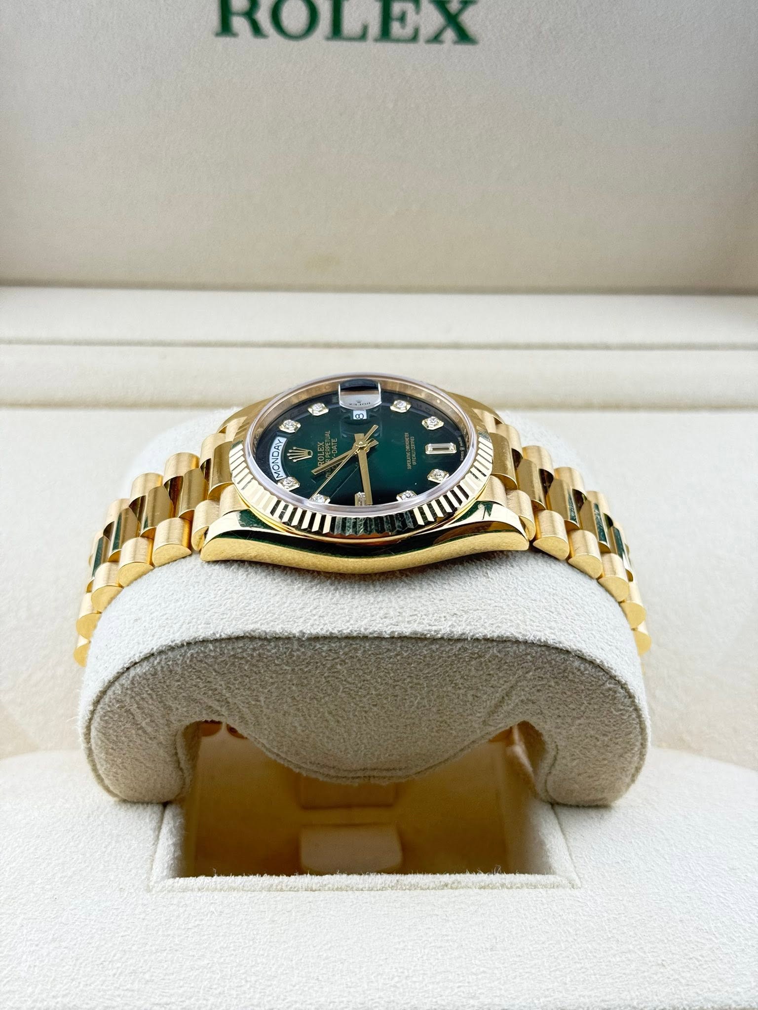 Rolex Daydate 36mm Yellow Gold Ombré Green Dial 118238