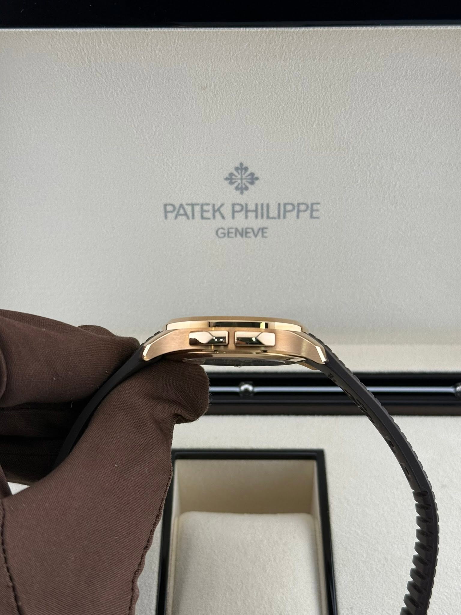 Patek Philippe Aquanaut 5164R-001 Travel Time Rose Gold Brown Dial