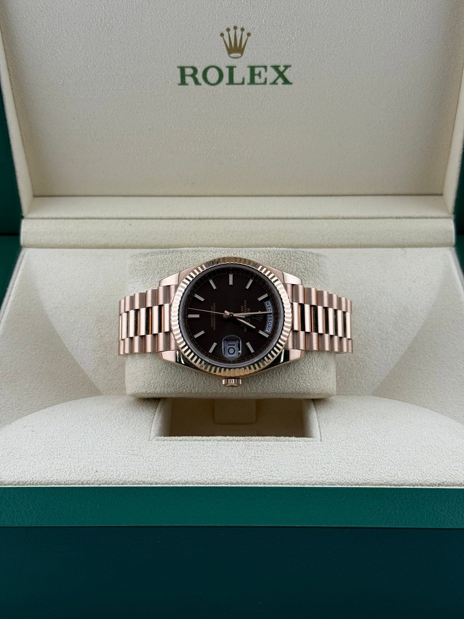 Rolex Daydate 40mm Chocolate Motif dial 228235