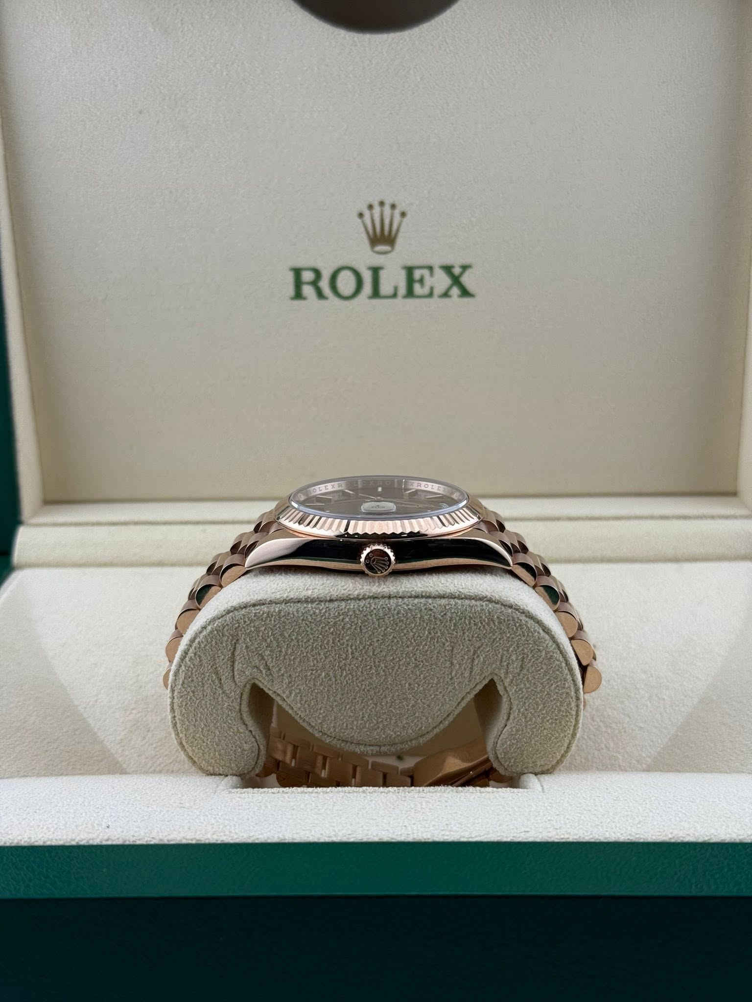 Rolex Daydate 40mm Chocolate Motif dial 228235