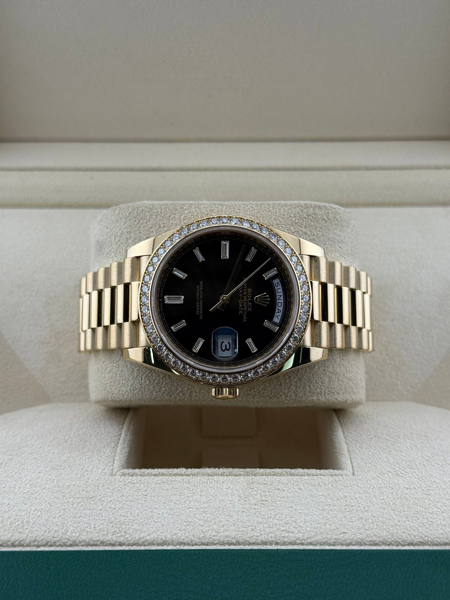 Rolex Daydate 40mm Yellow Gold 228348RBR