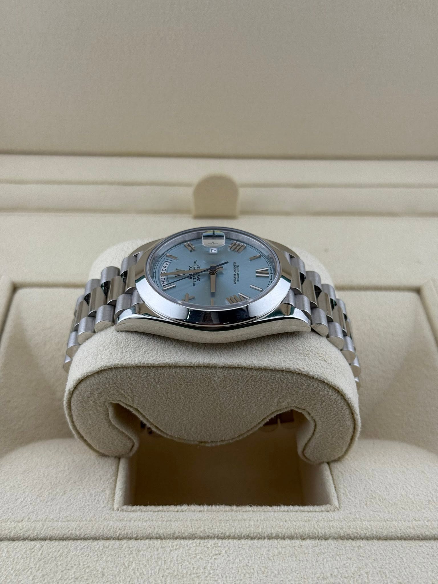Rolex Daydate 40 platinum Roman dial 228206