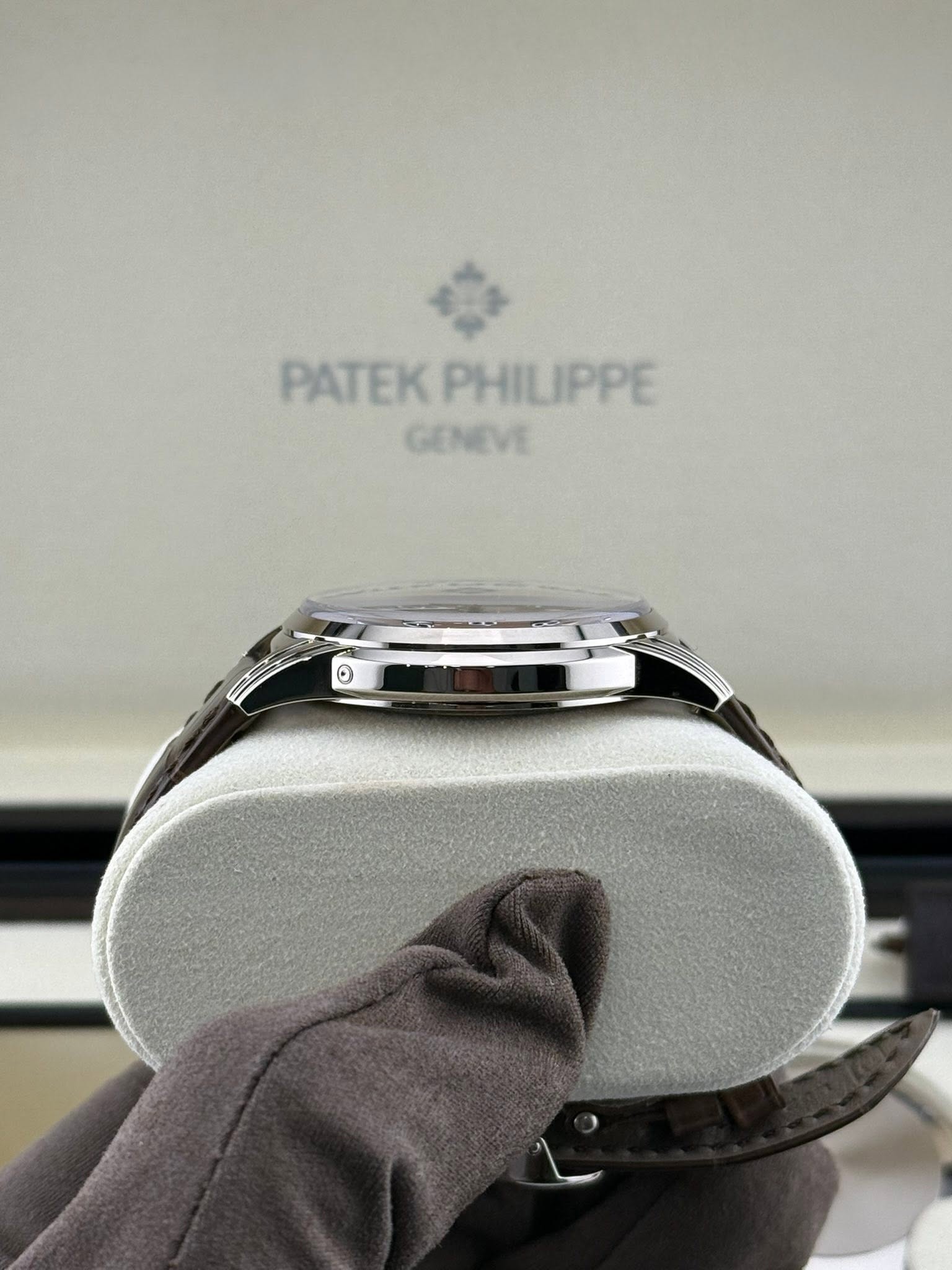 Patek Philippe grand complications 5320G