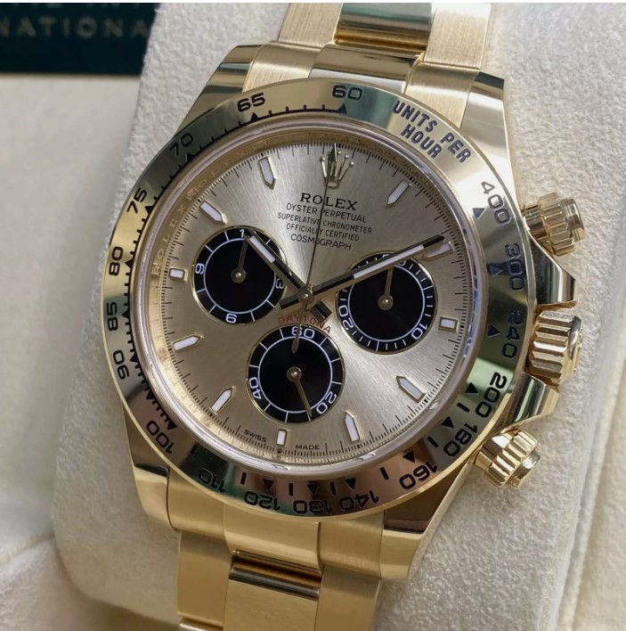 Rolex Cosmograph Daytona 40mm 18K Yellow Gold Champagne Dial Watch 126508