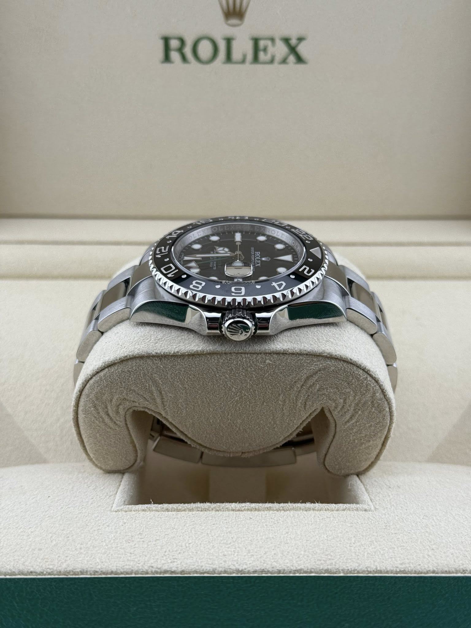 Rolex GMT-Master II 40mm 116710LN