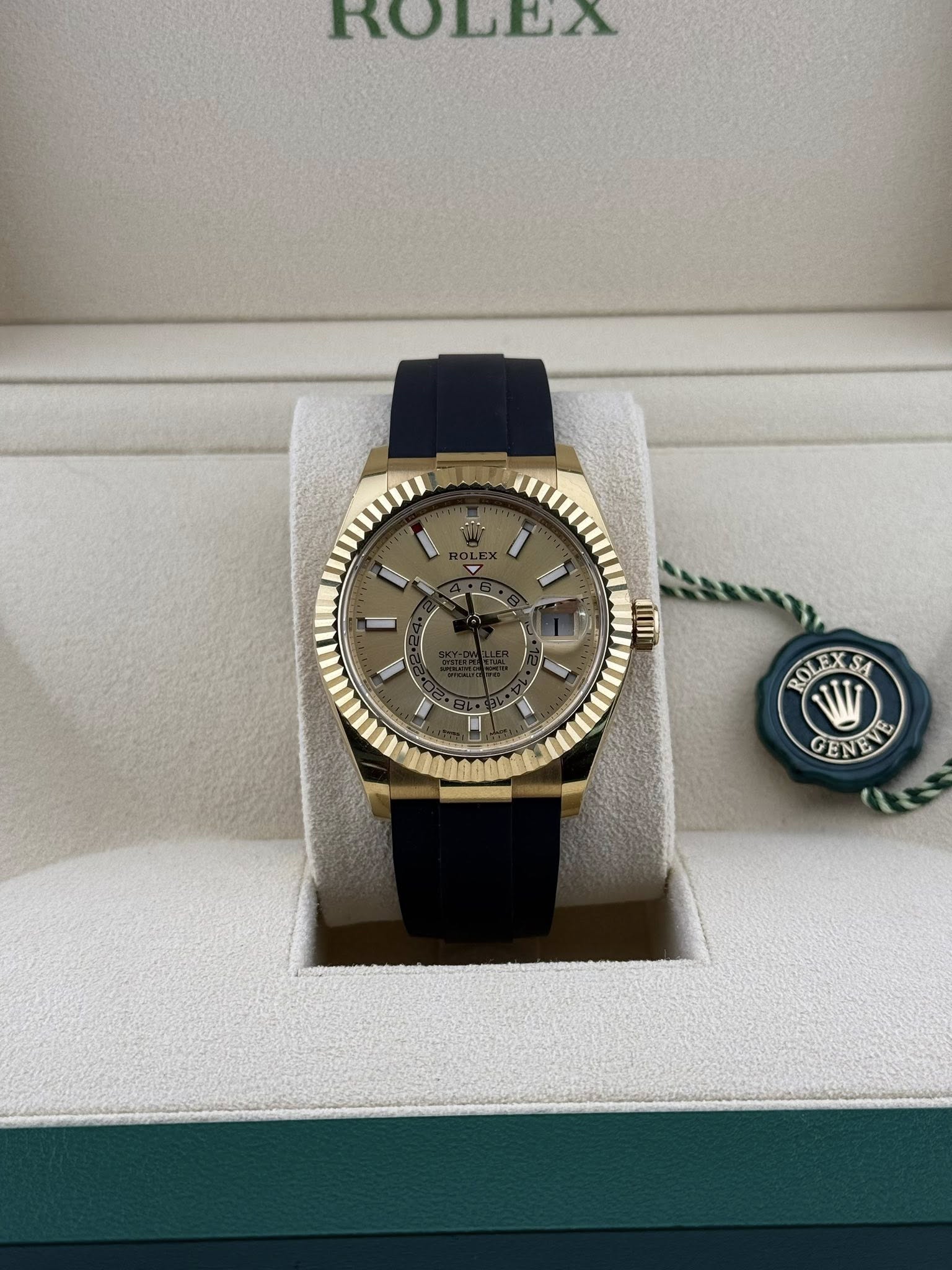 Rolex Skydweller Champagne Yellow Gold Dial 326238  Oysterflex