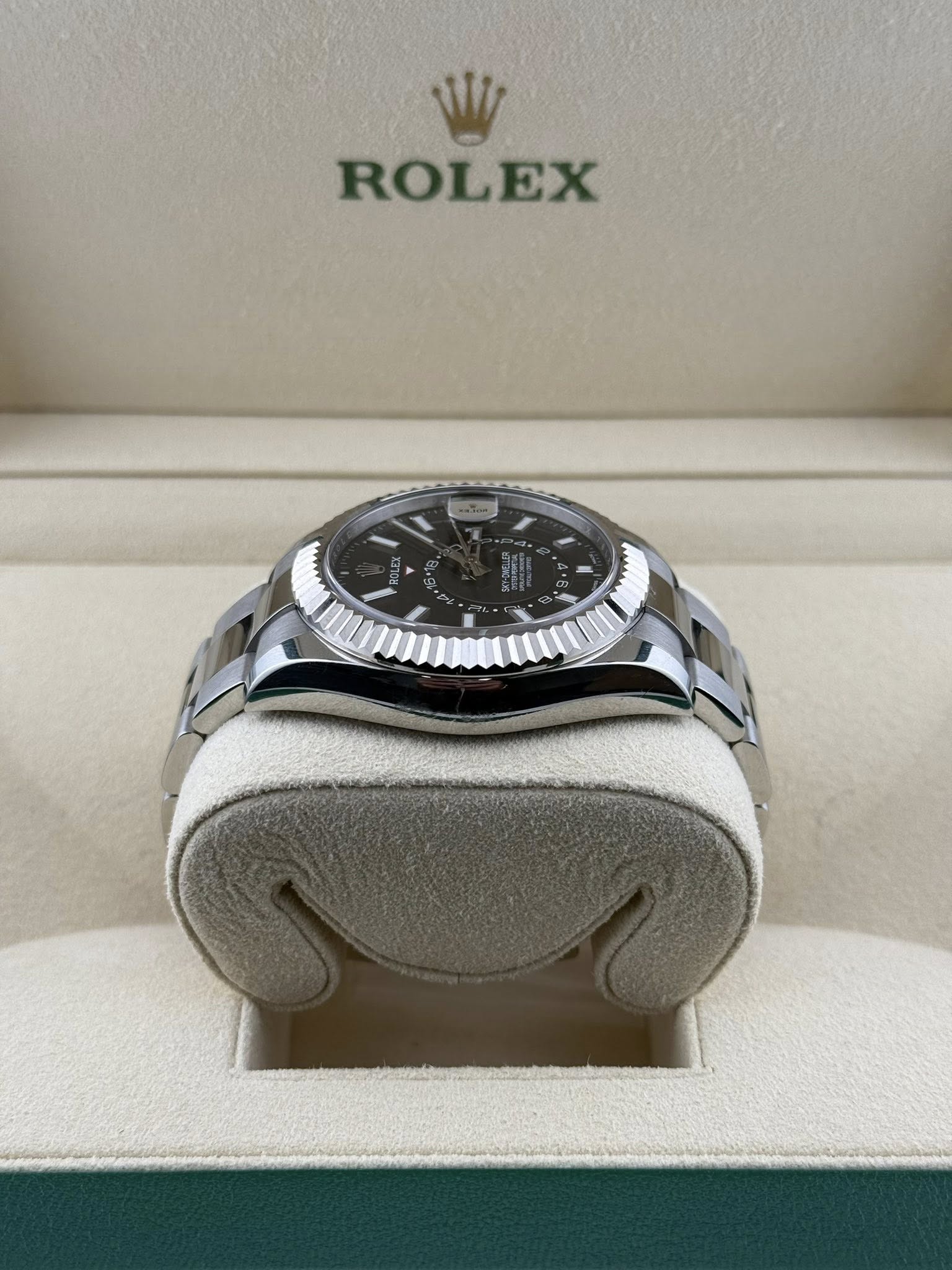 Rolex Skydweller 42mm Black dial  326934