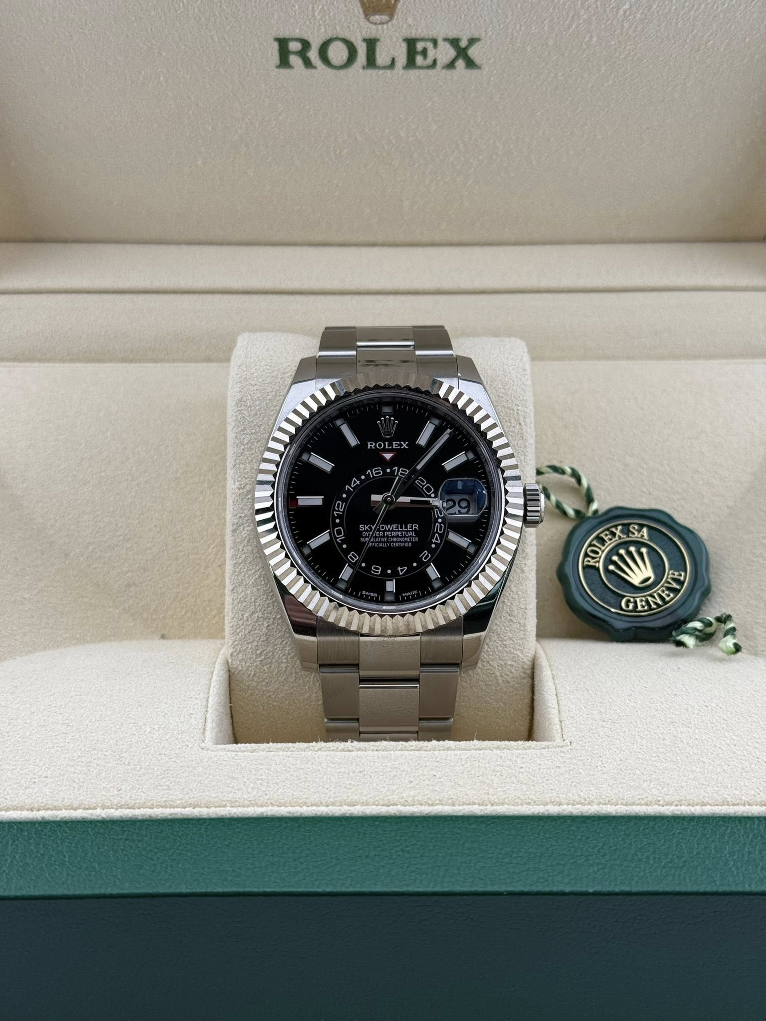 Rolex Skydweller 42mm Black dial  326934