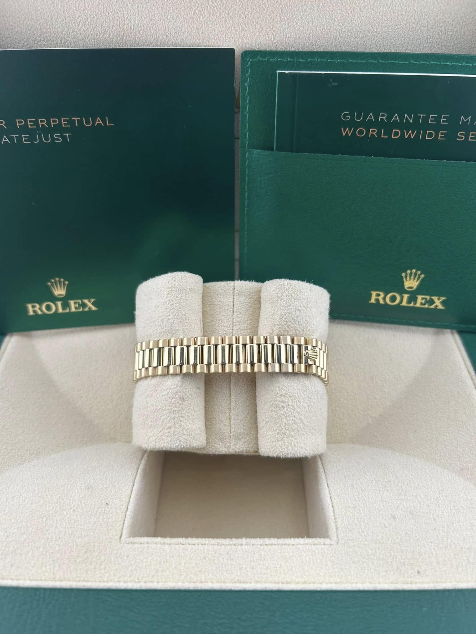 Rolex Datejust 26mm Champagne Yellow Gold Dial Diamond Bezel 69178