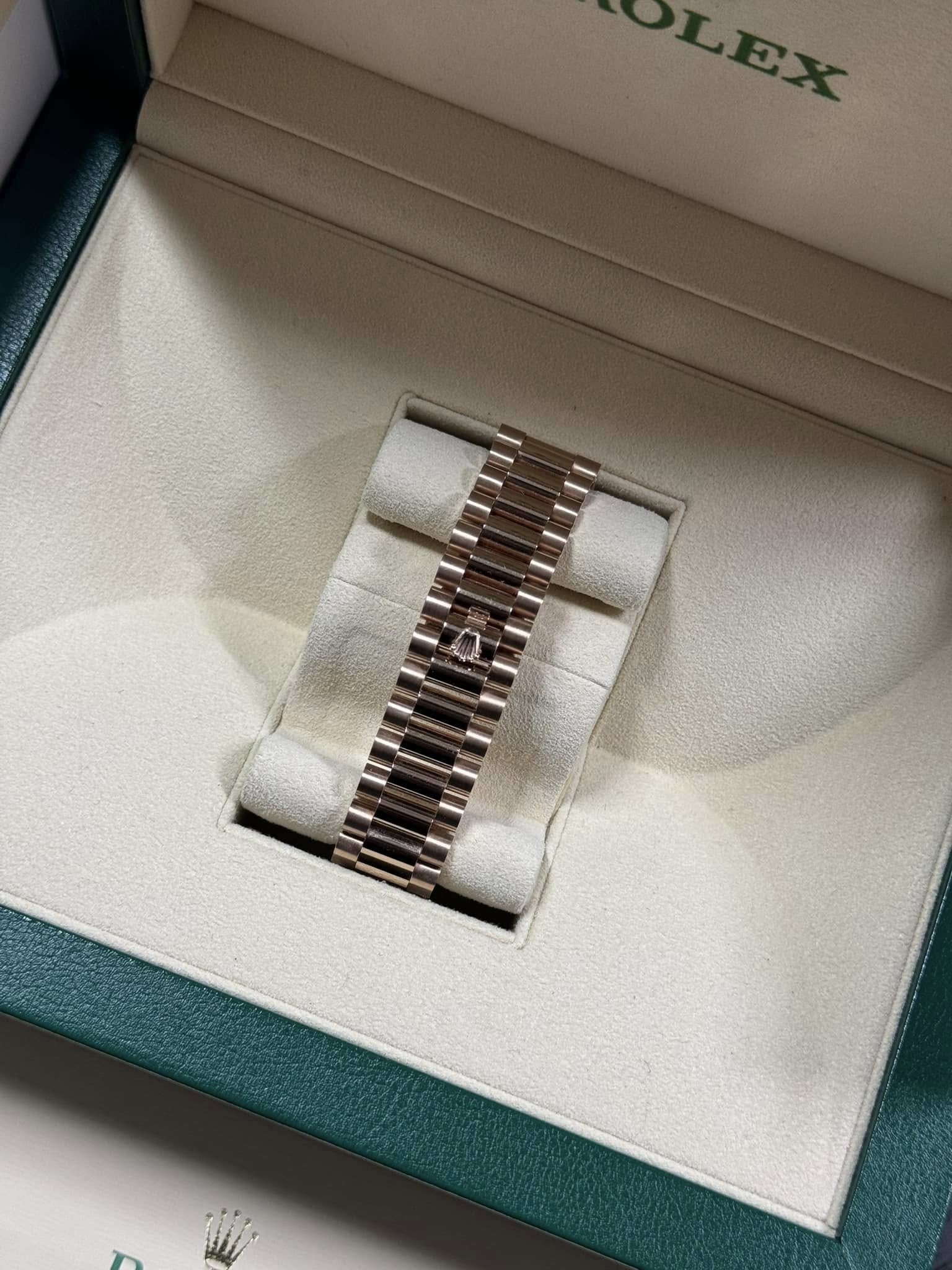 Rolex Daydate 40mm Rose Gold ‘Eisenkiesel’ 22834RBR