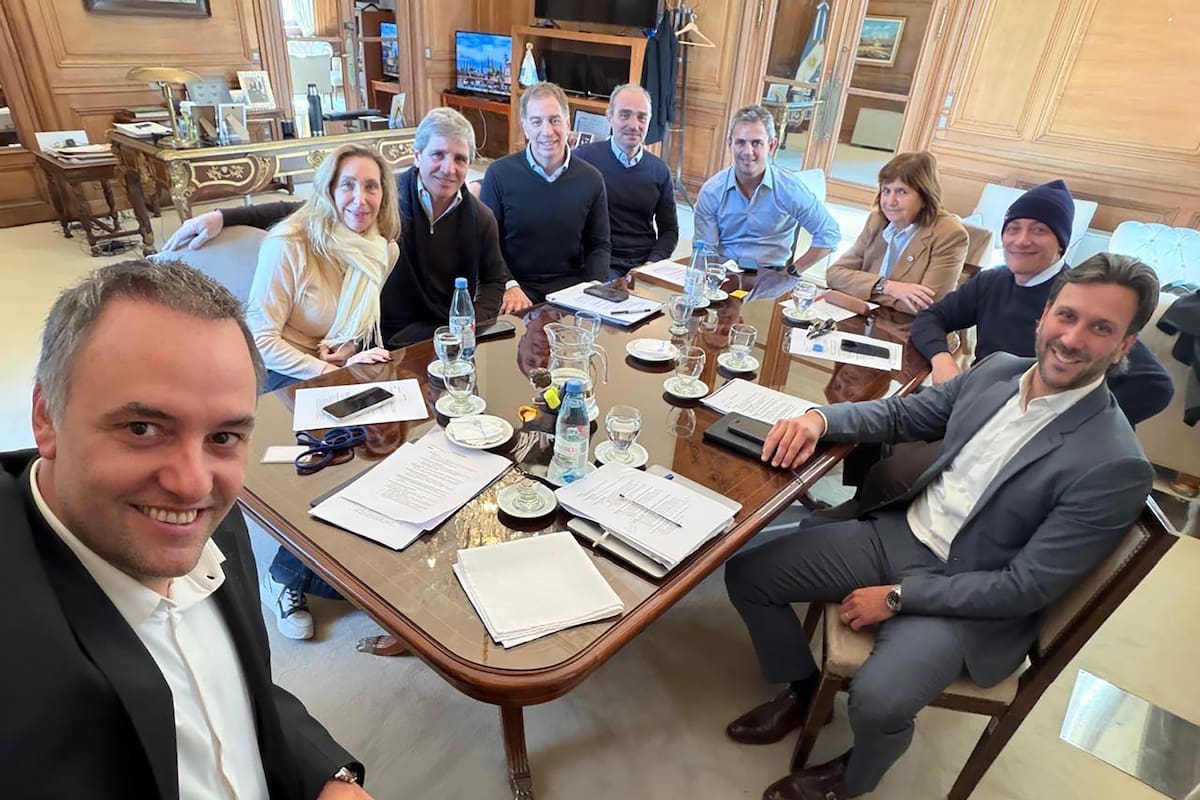 El Gobierno reactiva su mesa política en una semana sensible para el oficialismo