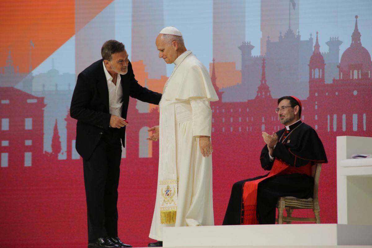 Antonio Banderas compartió una confesión espiritual ante León XIV
