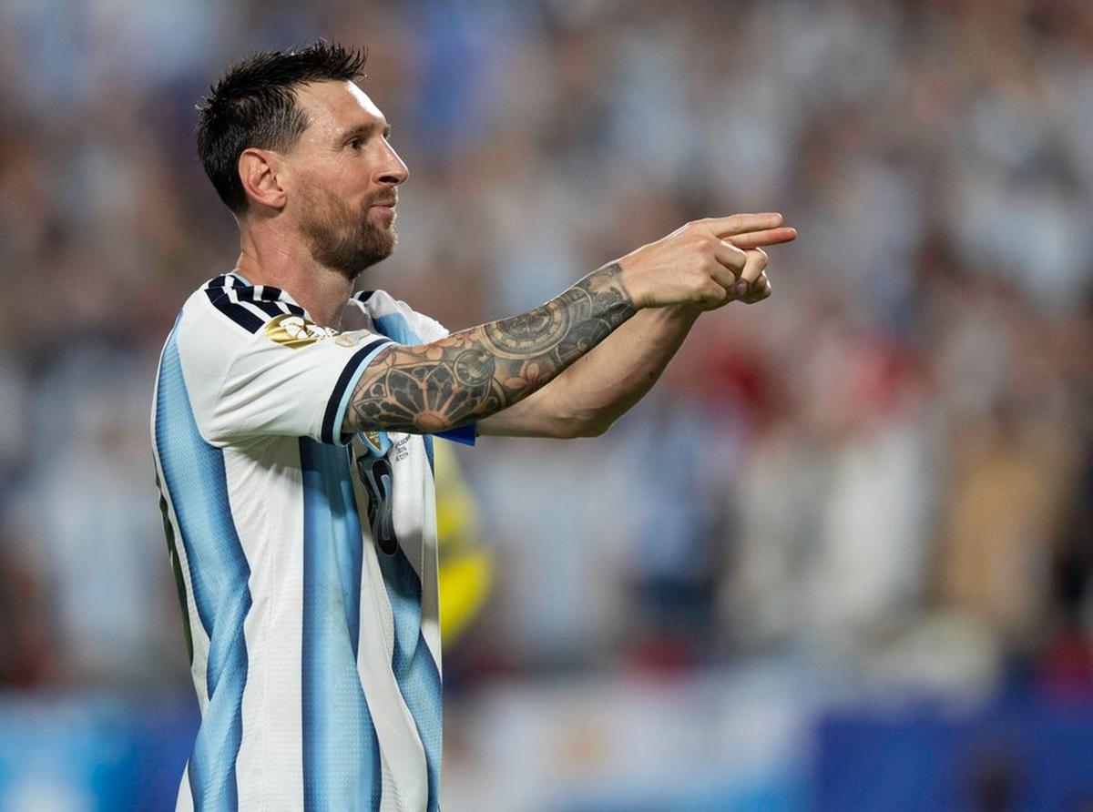 Lionel Messi celebra su cumpleaños 39 en plena concentración con la Selección