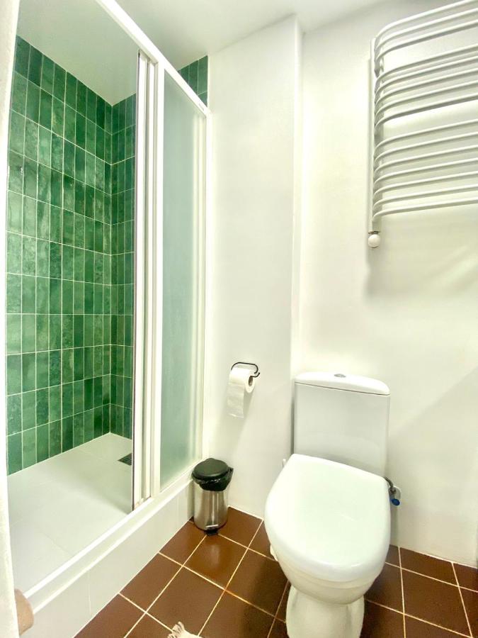 20 Virmenska St near Rynok Square, thumbnail 11