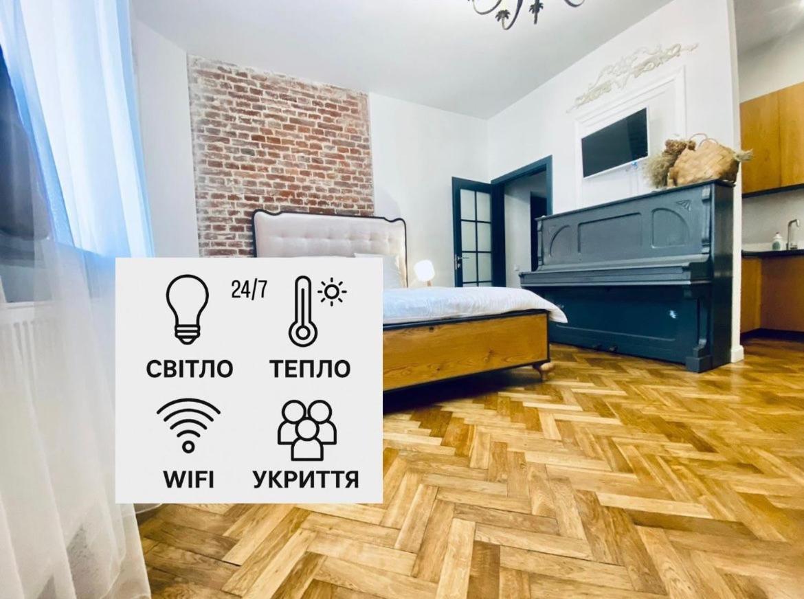 Центр, піаніно, мініатюра 10
