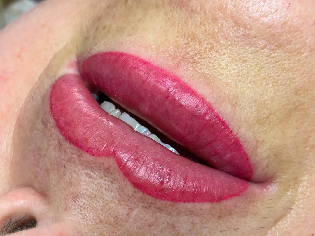 Micropigmentacion de labios: trabajo 2
