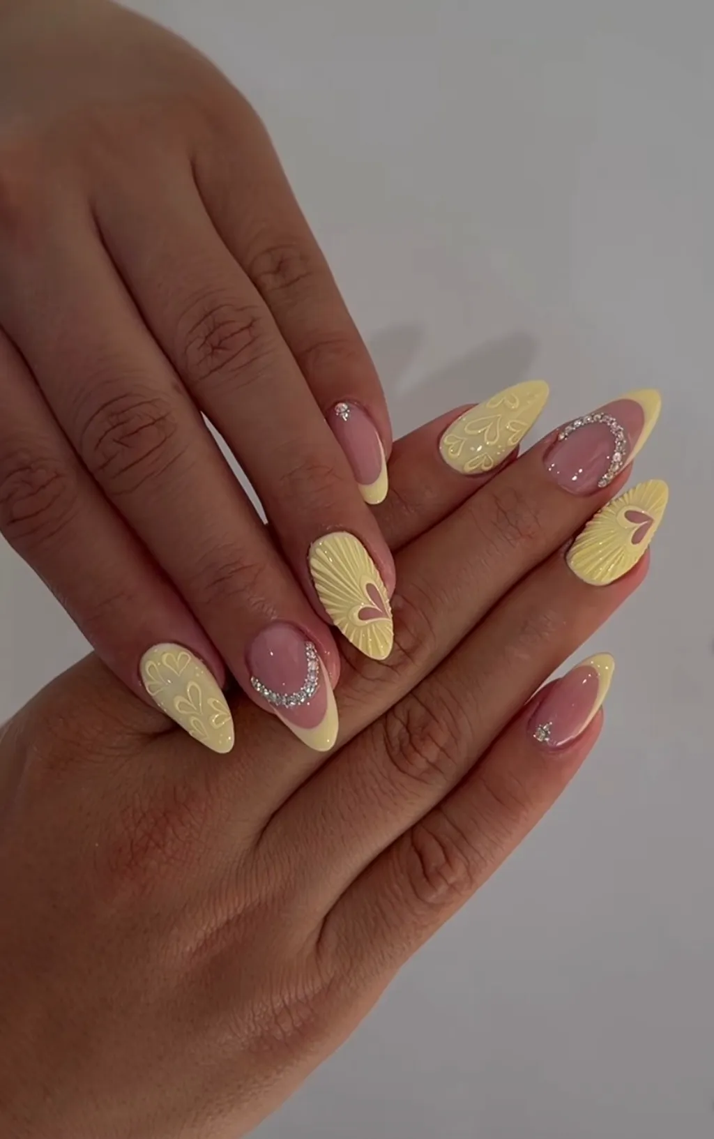 Retoque de uñas gel: trabajo 1