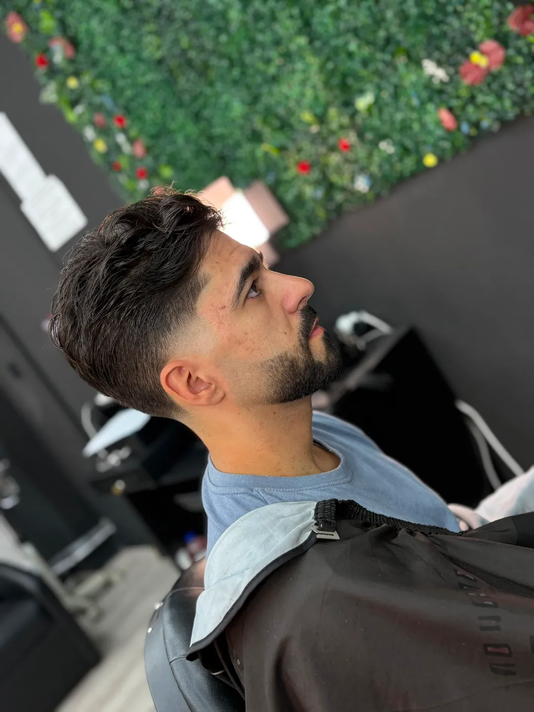 Corte de pelo + lavado + barba