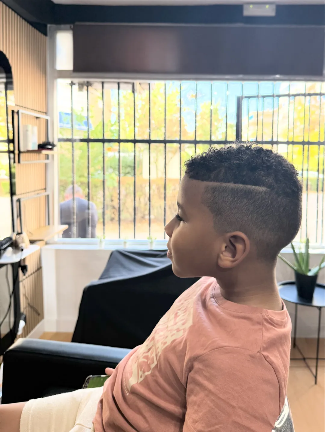 Corte de pelo a niños: trabajo 1