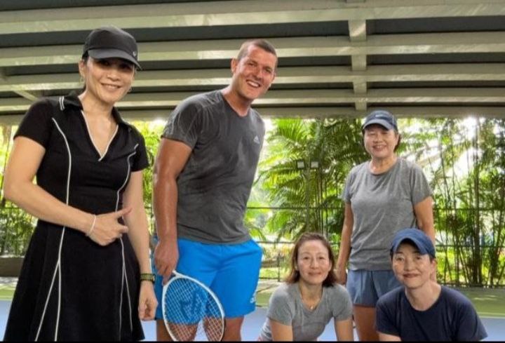 touchtennis Group Class (Adults & Teens, Beginner)