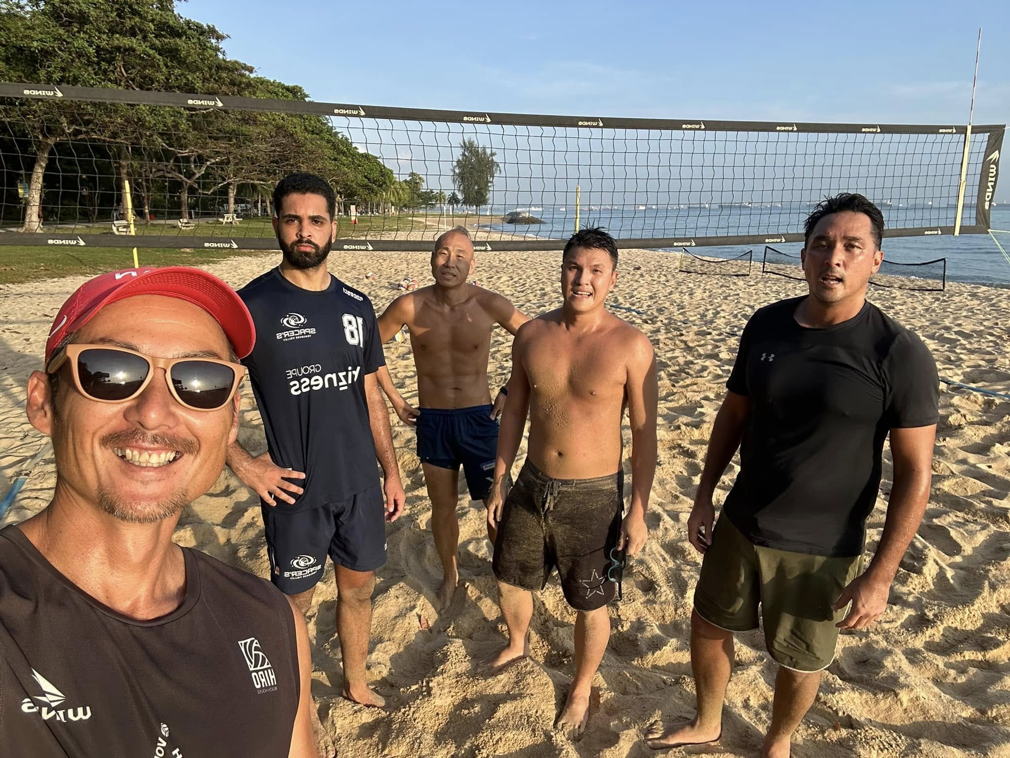 Mens' Beach Volleyball Group Class (Adults, Advanced)
