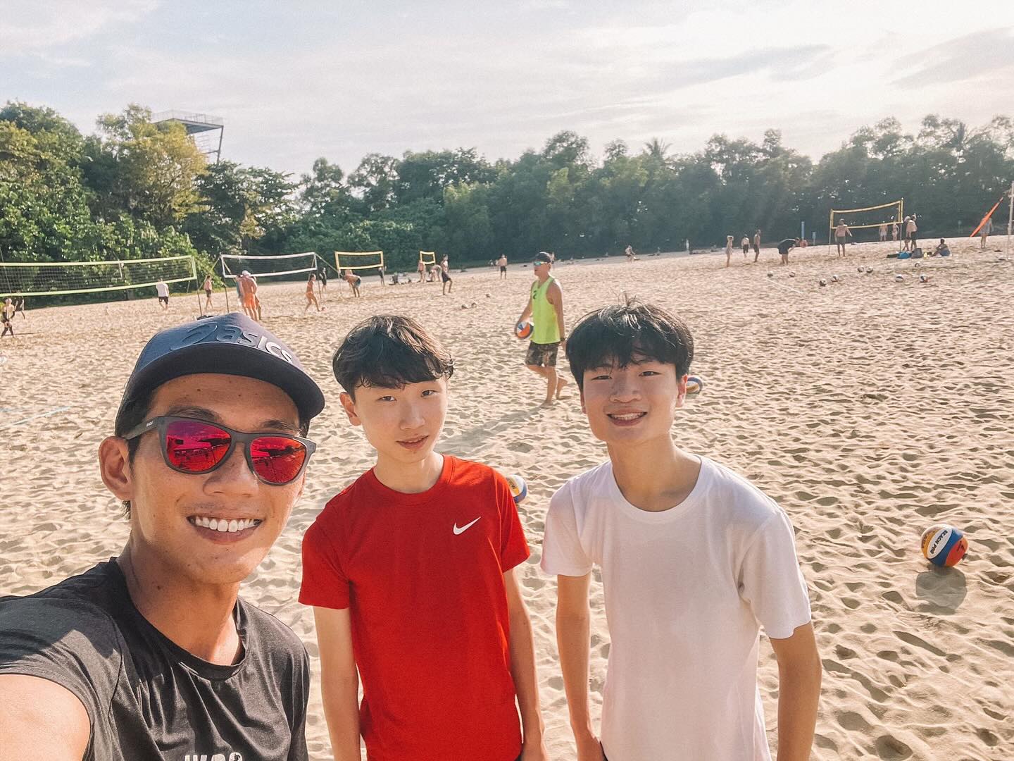 Beach Volleyball Group Class (Ages 13-16, Beginner)