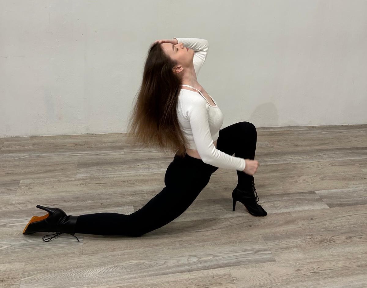 Heels Dance Group Class (Adults, Beginners & Intermediate)