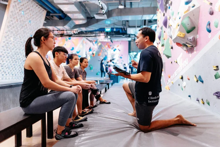 Intro to Bouldering Group Class (Adults & Teens, Beginner)