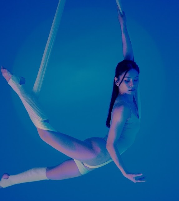 Aerial Stretch Group Class (Adults, All Levels)