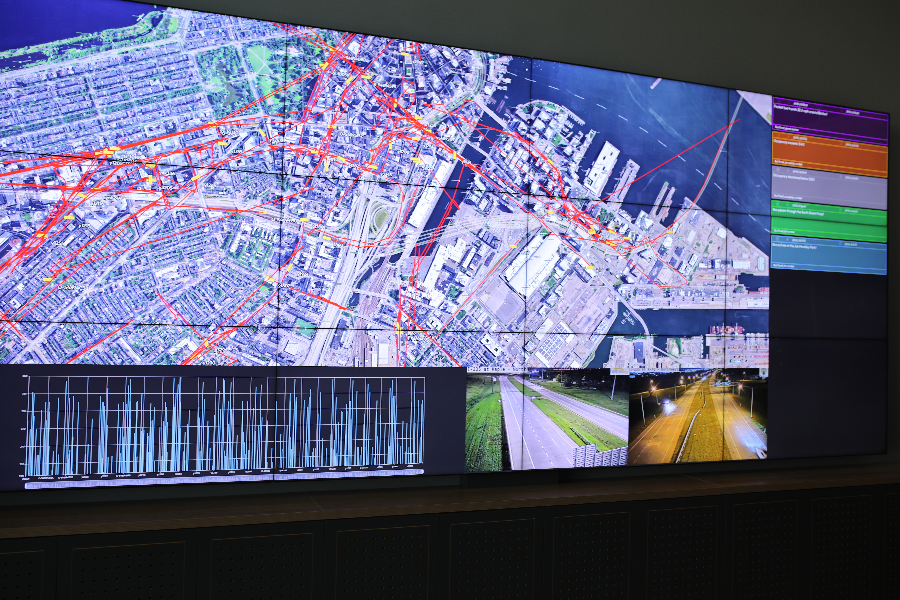 control room video wall layout