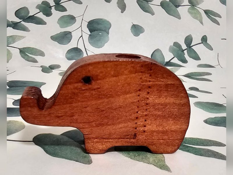 Wooden Essential Oil Diffuser (Elephant)