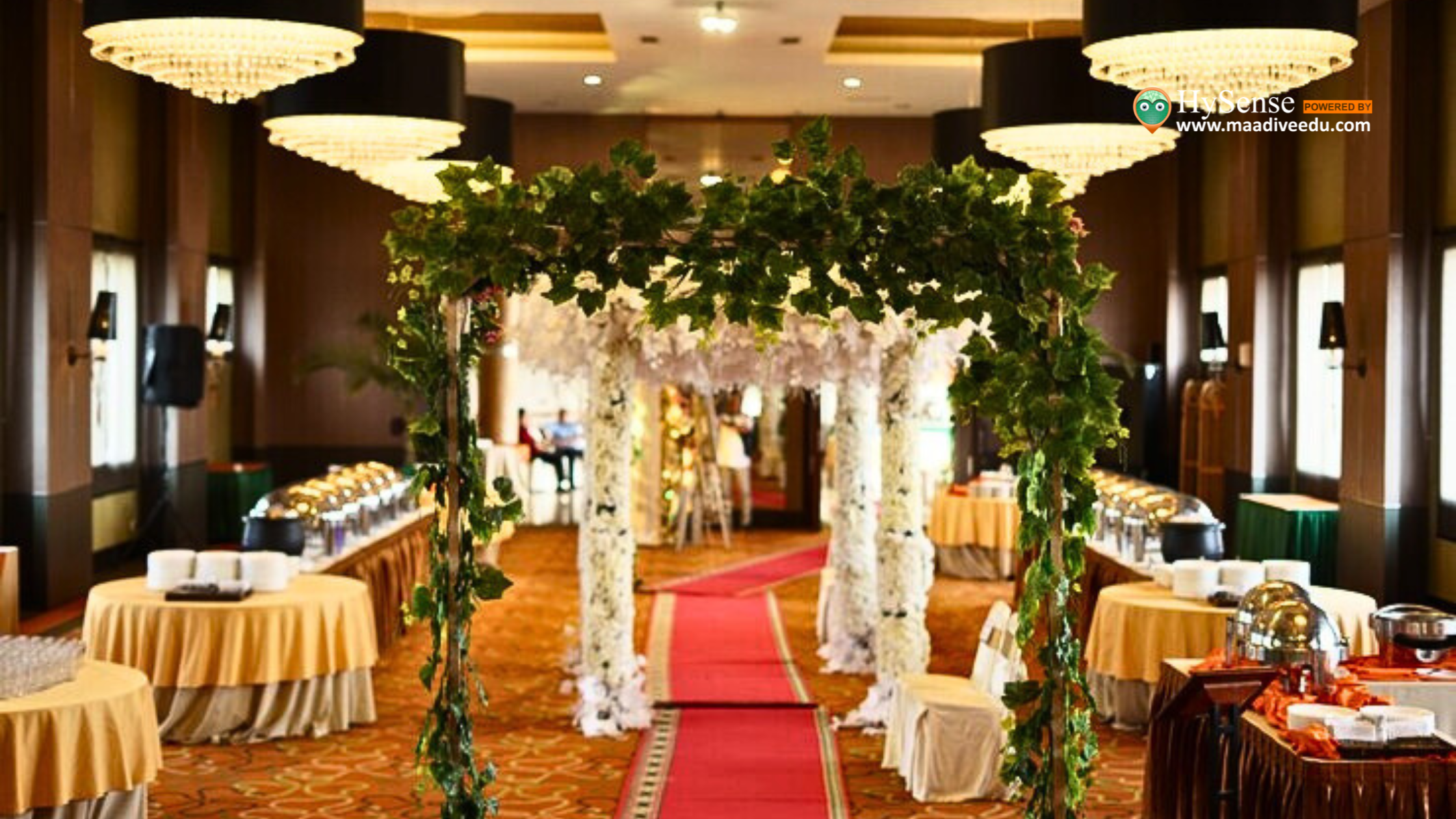 Simple Tips to Make Your Wedding Hall Look Bigger and More Beautiful
