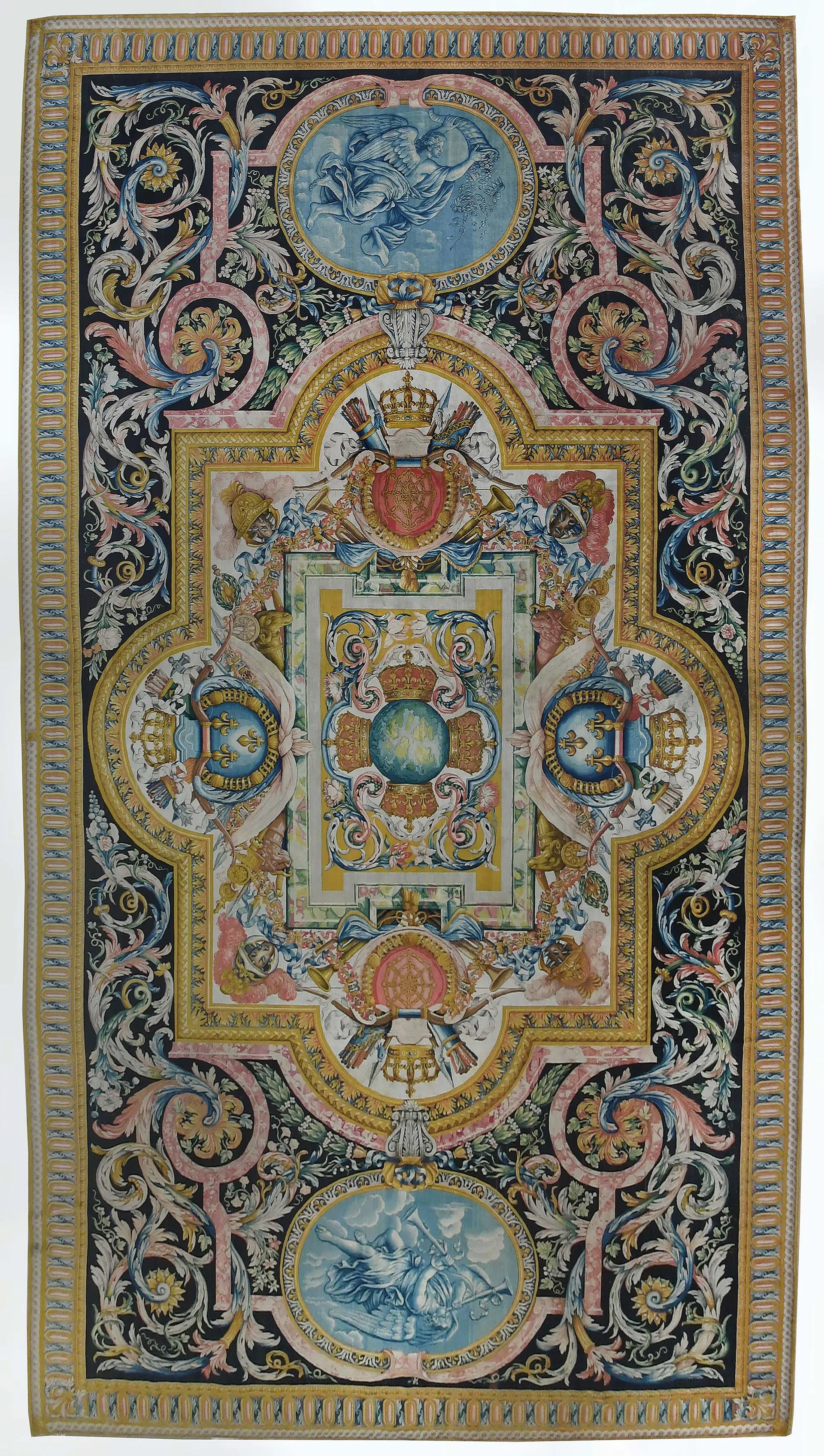 Мануфактура Савоннери, по эскизам Шарля Лебрена (1619–1690). Пятый ковёр для Большой галереи Лувра, 1668–1677 гг. Шерсть, лён, 8,8 × 4,8 м. Париж, Mobilier national, GMT 2019.