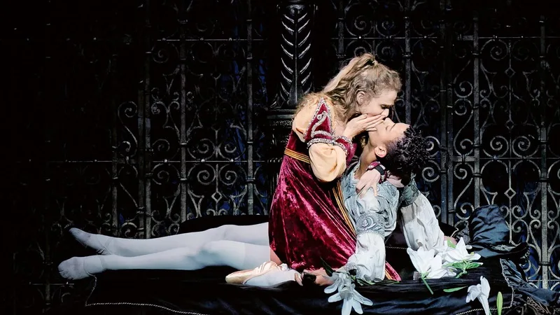 Балет "Ромео и Джульетта" в Opera Bastille