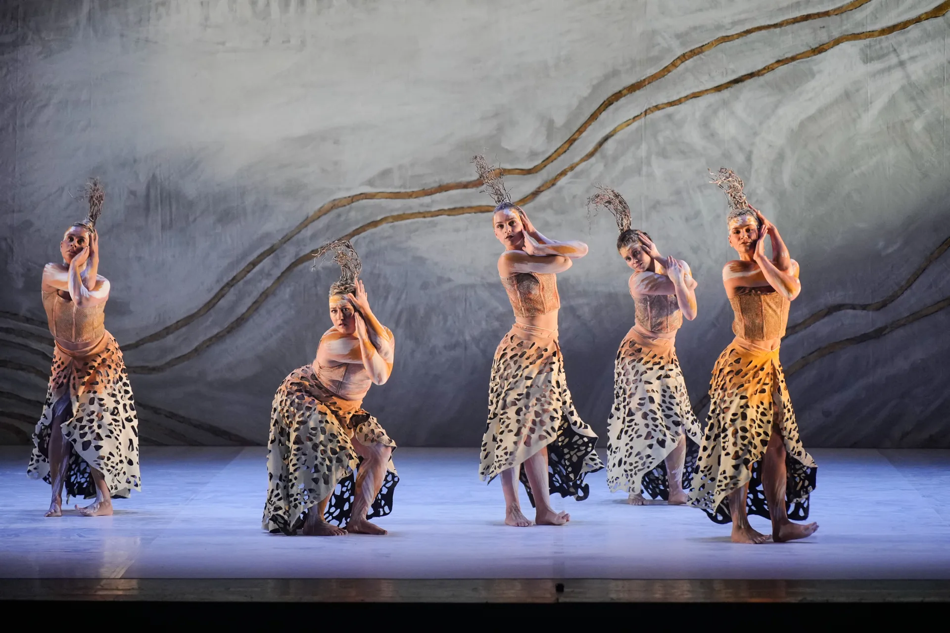Bangarra Dance Theatre, Terrain (с) Andrea Avezzù Courtesy La Biennale di Venezia