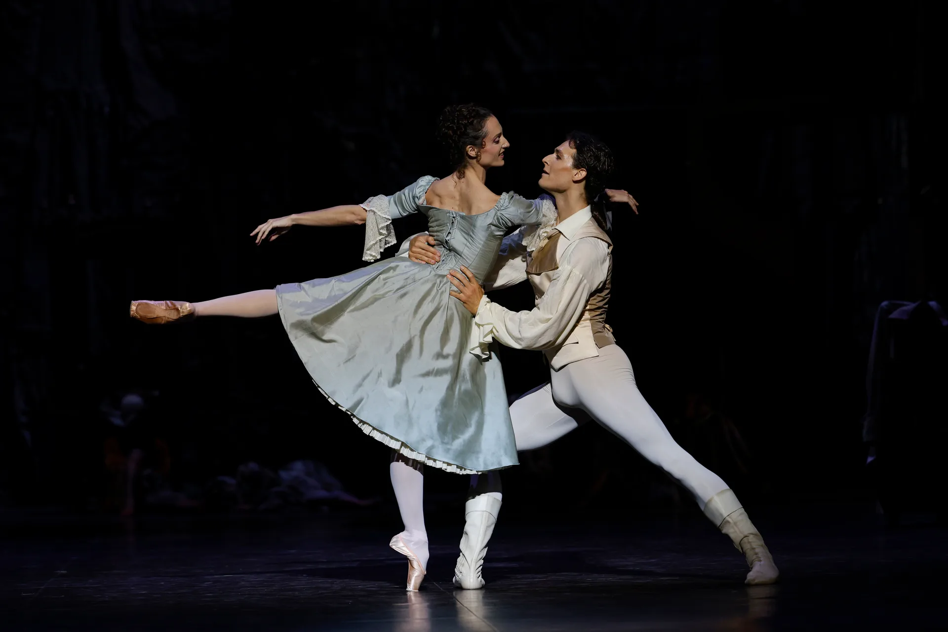 Дороте Жильбер и Уго Маршан в "Манон" Кеннета Макмиллана (c) Svetlana_Loboff Opera national de Paris