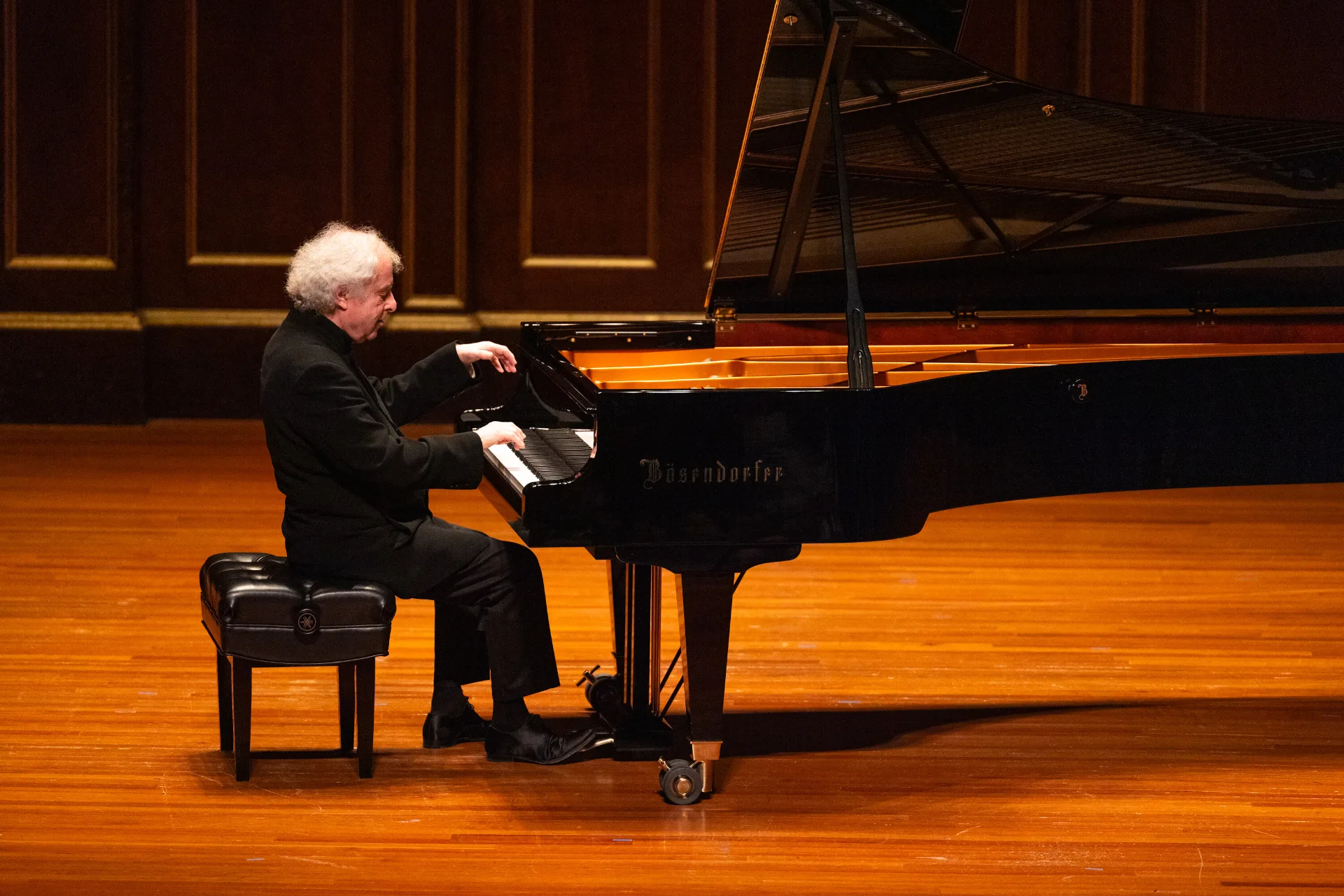 Sir András Schiff (с) Robert Torres/Celebrity Series of Boston