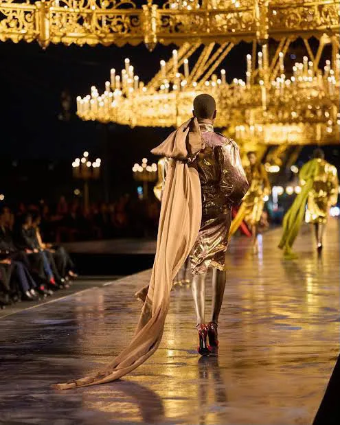 (с) saint laurent