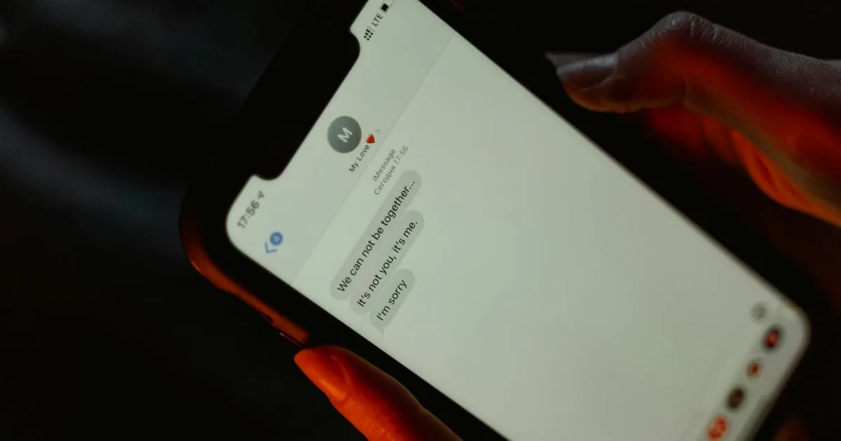 I fell in love with an AI chatbot... but then its personality changed overnight