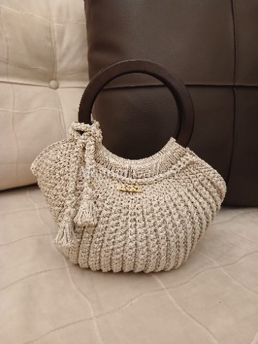 Ivory Luna Crochet Handbag with Wooden Handles
