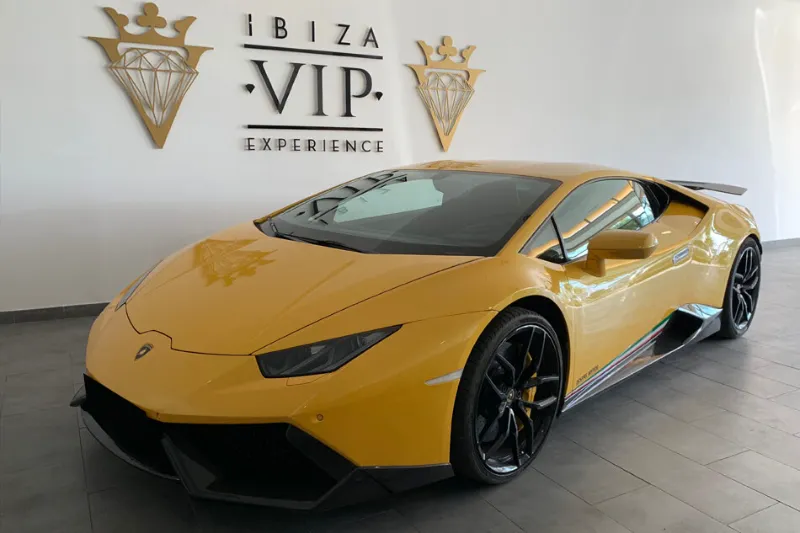 • Flota privada de superdeportivos (uso programado)