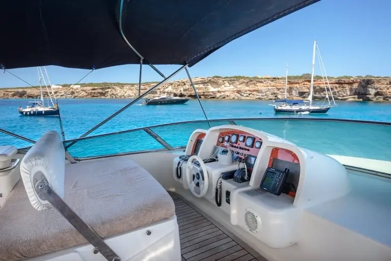 Alquiler de Yate con Patrón - Galería 4