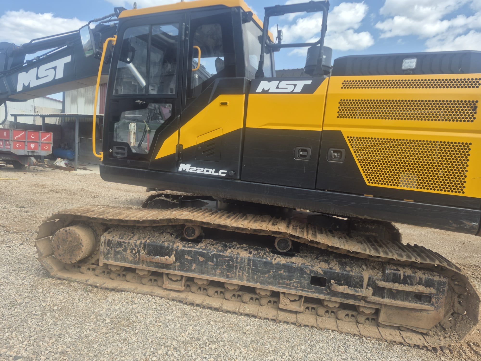 2025 Model MST M220LC 22 Ton Paletli Ekskavatör görseli