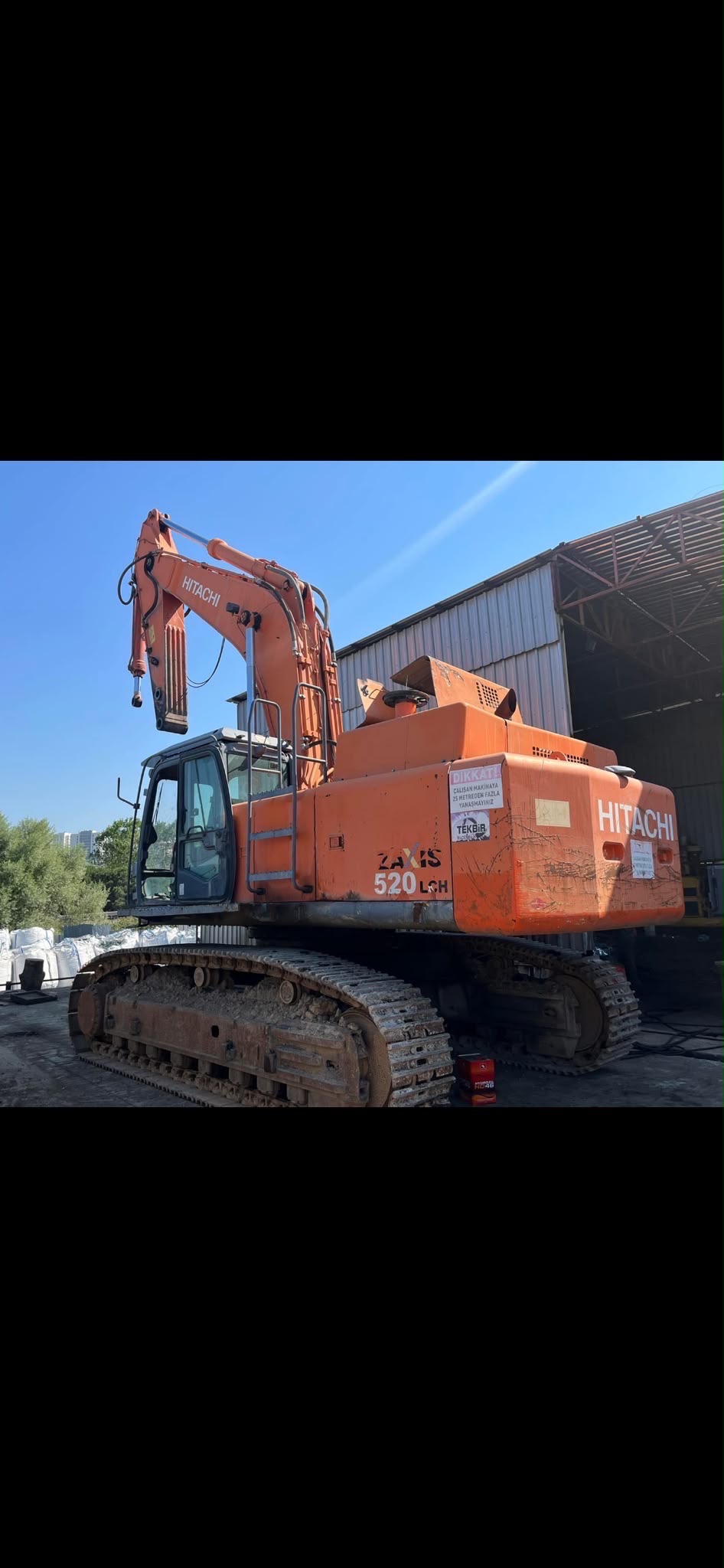 2011 Model Hitachi ZAXIS 520 LCH 52 Ton Kırıcılı Ekskavatör Kiralık görseli