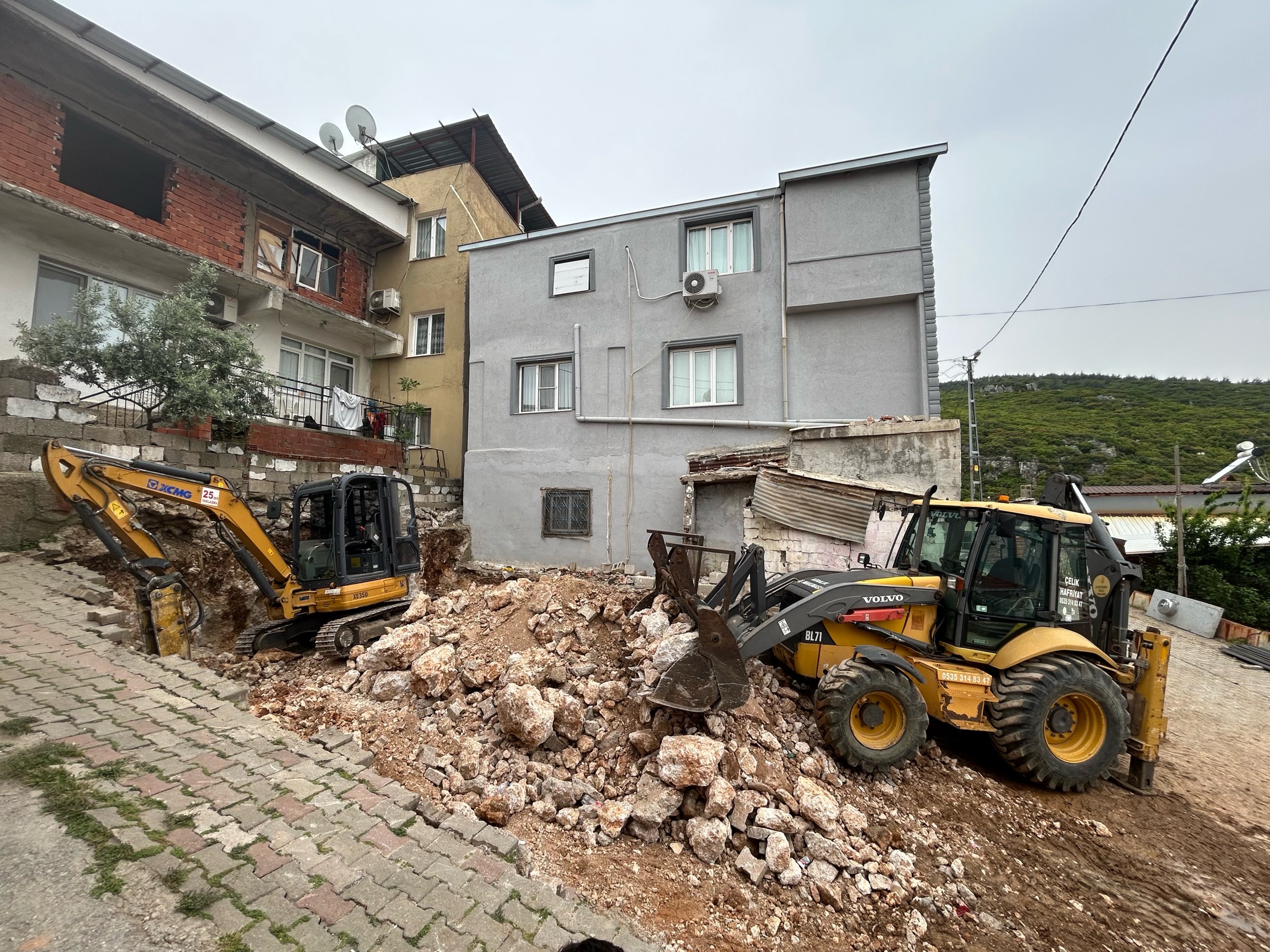 Xcmg mini Eskavatör 4 Ton Ve Beko Loder  görseli