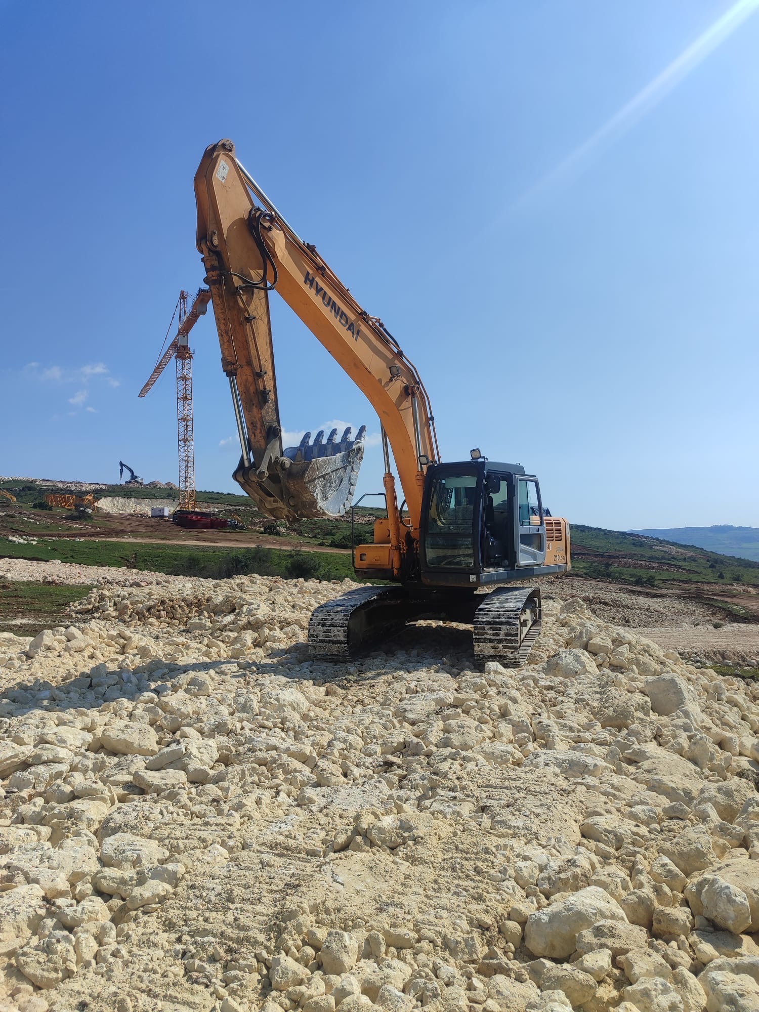 21 Ton Ekskavatör Kırıcılı Kanal Kovalı  görseli