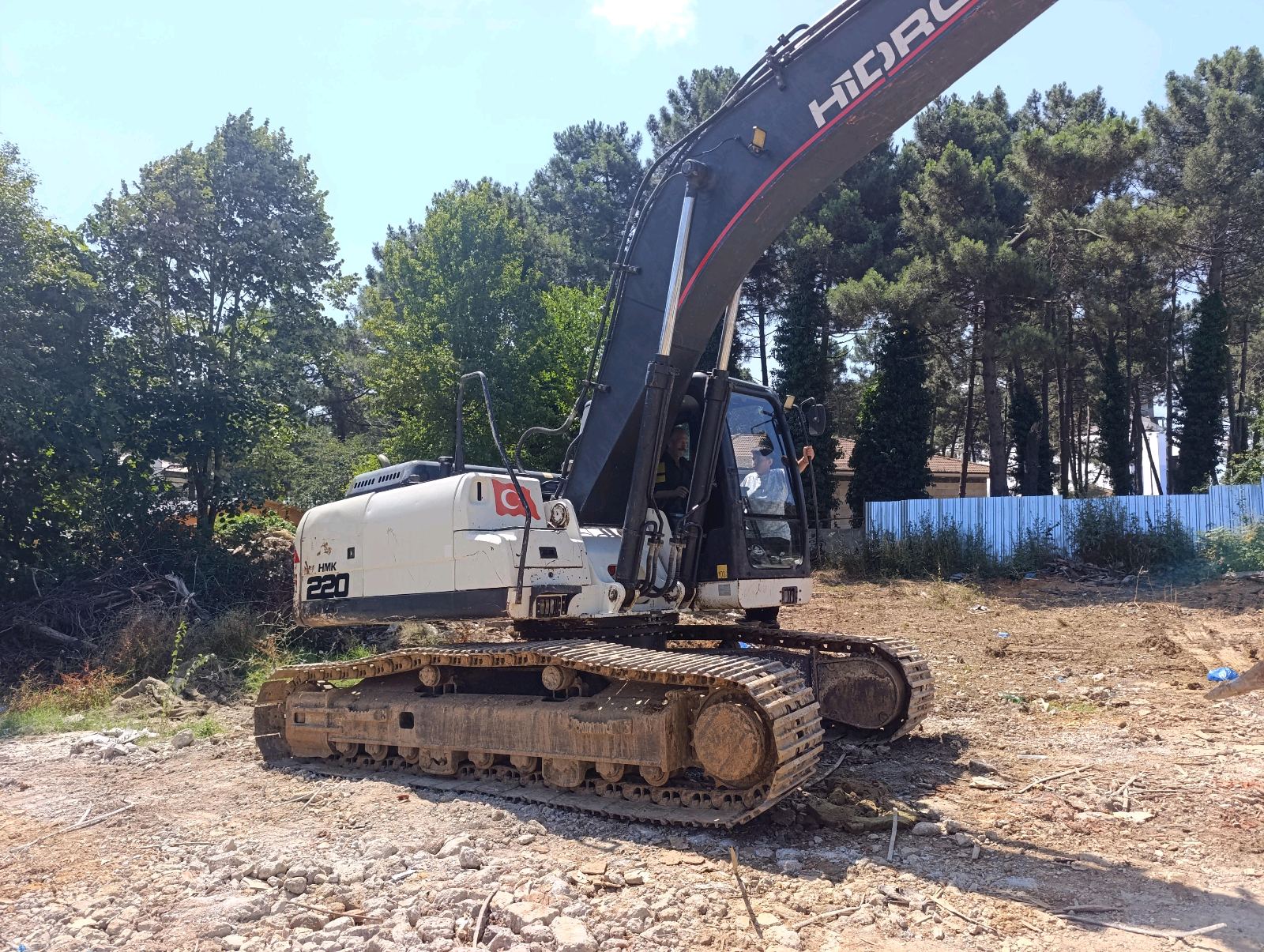 2013 Hidromek 220 görseli