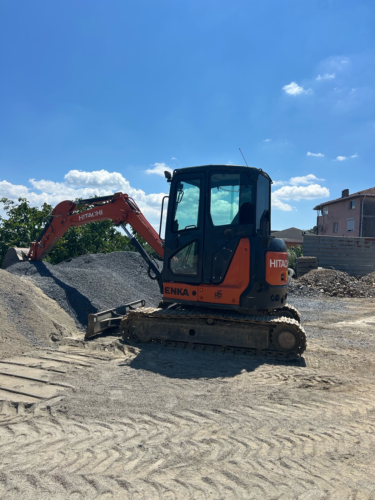 Kiralık Hitachi U48 görseli